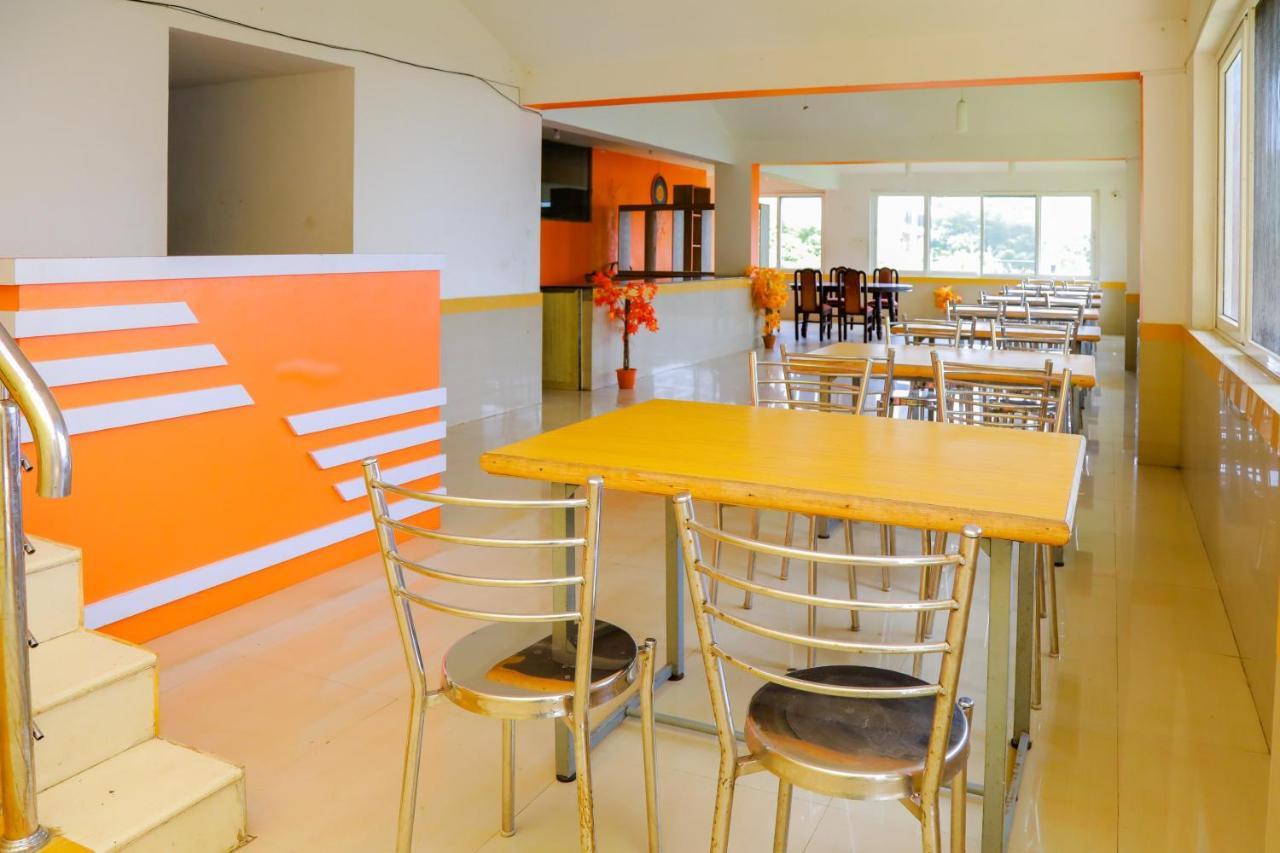 Hotel Jk Grand Yercaud Buitenkant foto