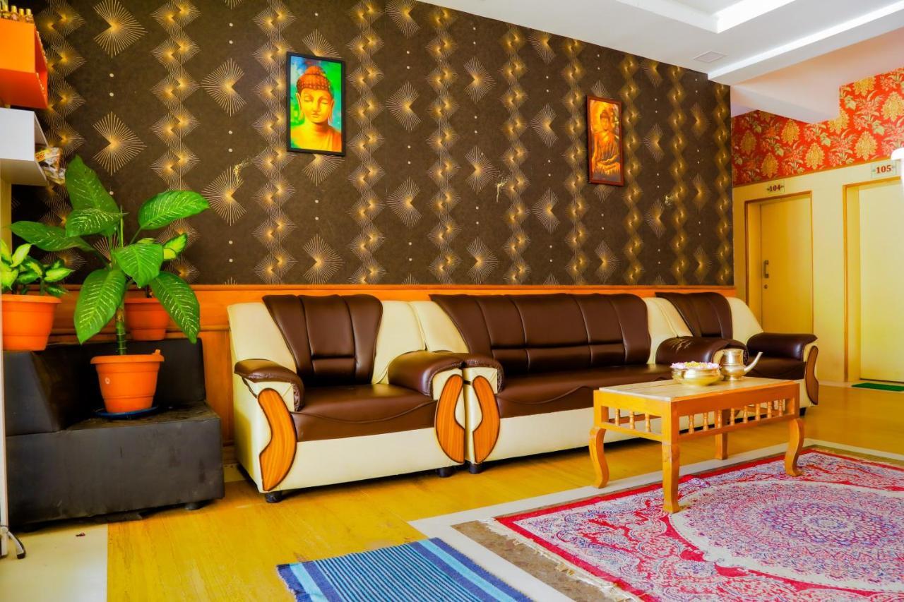 Hotel Jk Grand Yercaud Buitenkant foto