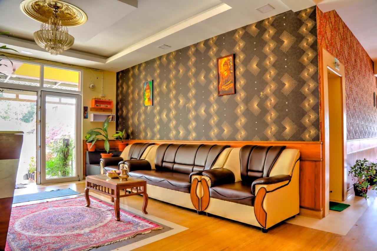Hotel Jk Grand Yercaud Buitenkant foto